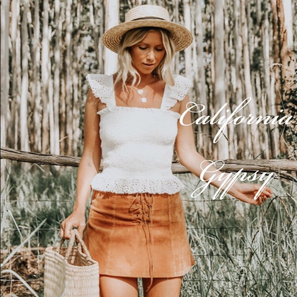 Gypsy summer festival bohemian eyelet topπ - Picture 3 of 8